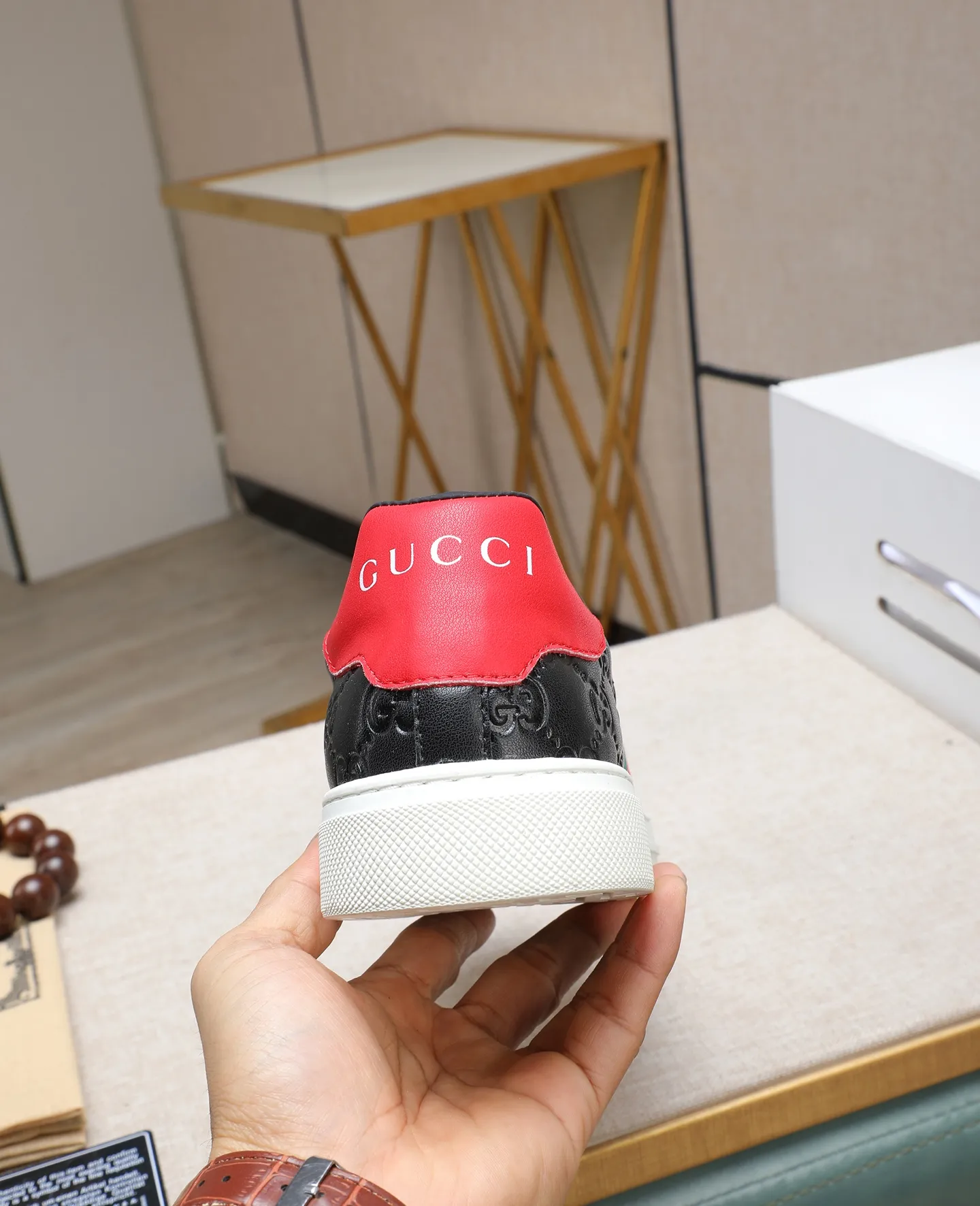 Men's men's shoes 💰440 GUCCI🔍🔍The latest model is on sale at the same time at the counter. Original calfskin imported from Italy, genuine leather lining, (high-end, noble, and classy) with exquisite workmanship. Sole: Original sole provided by the original factory, ⚠Exclusive double-layer movable molded sole super comfortable⚠, real shot 🎬The real thing is better🔍🔍"High quality·Follow the order" Code number 38-44
